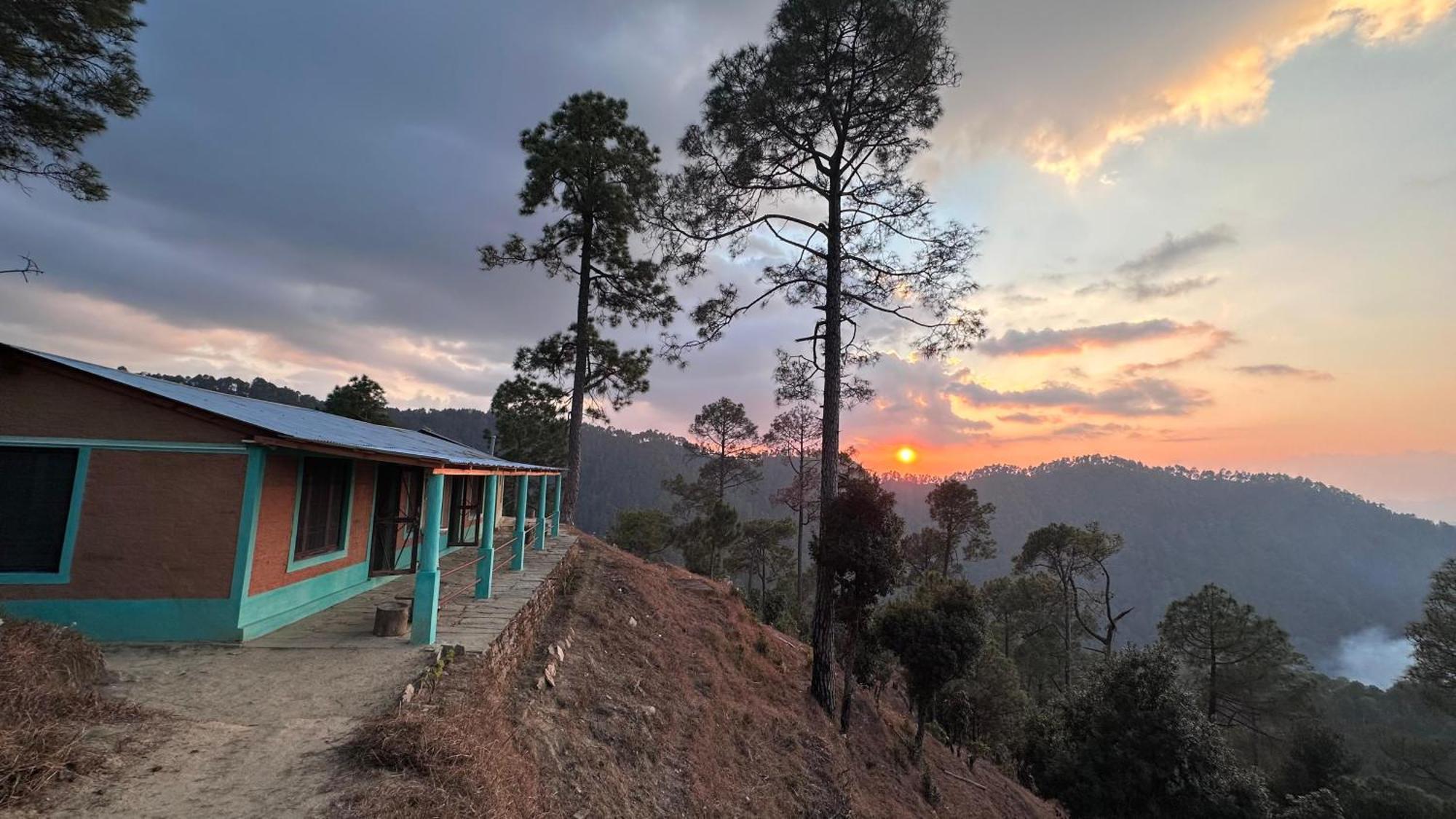 Joshi Cottage บินซาร์ ภายนอก รูปภาพ